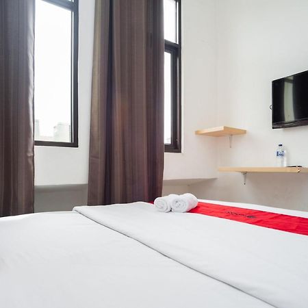 Reddoorz At Jalan Bangau Palembang Hotell Eksteriør bilde