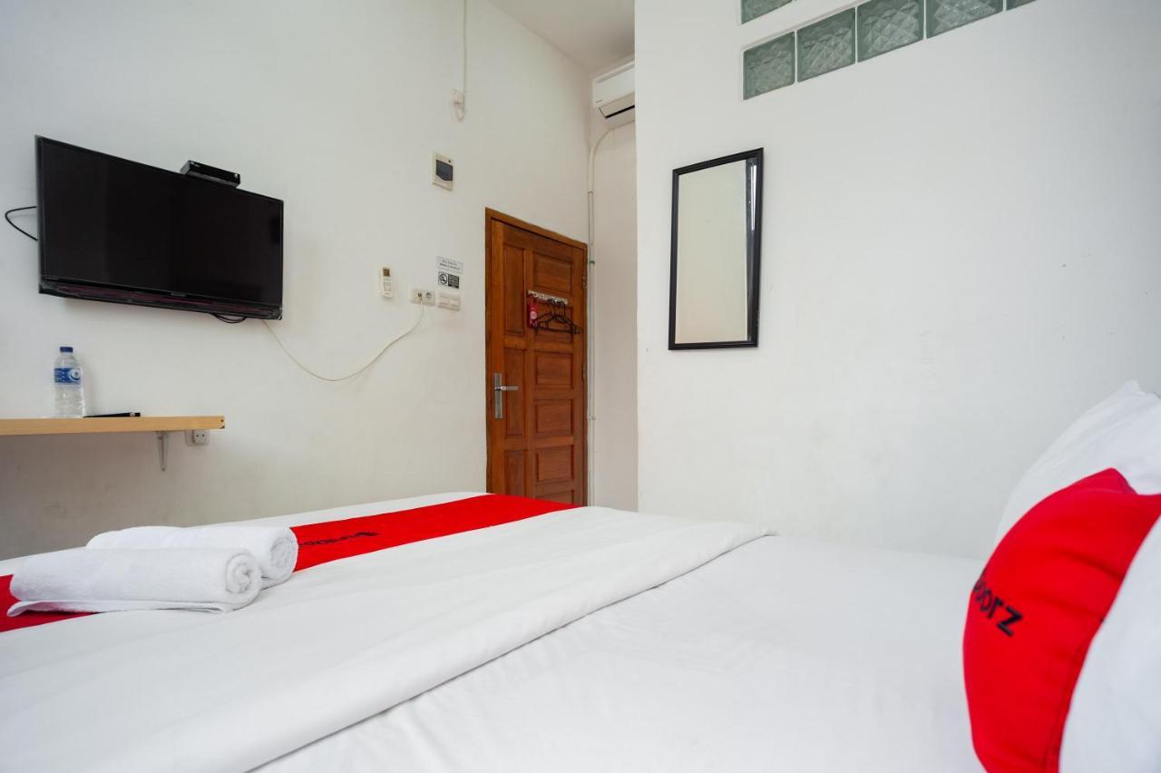Reddoorz At Jalan Bangau Palembang Hotell Eksteriør bilde