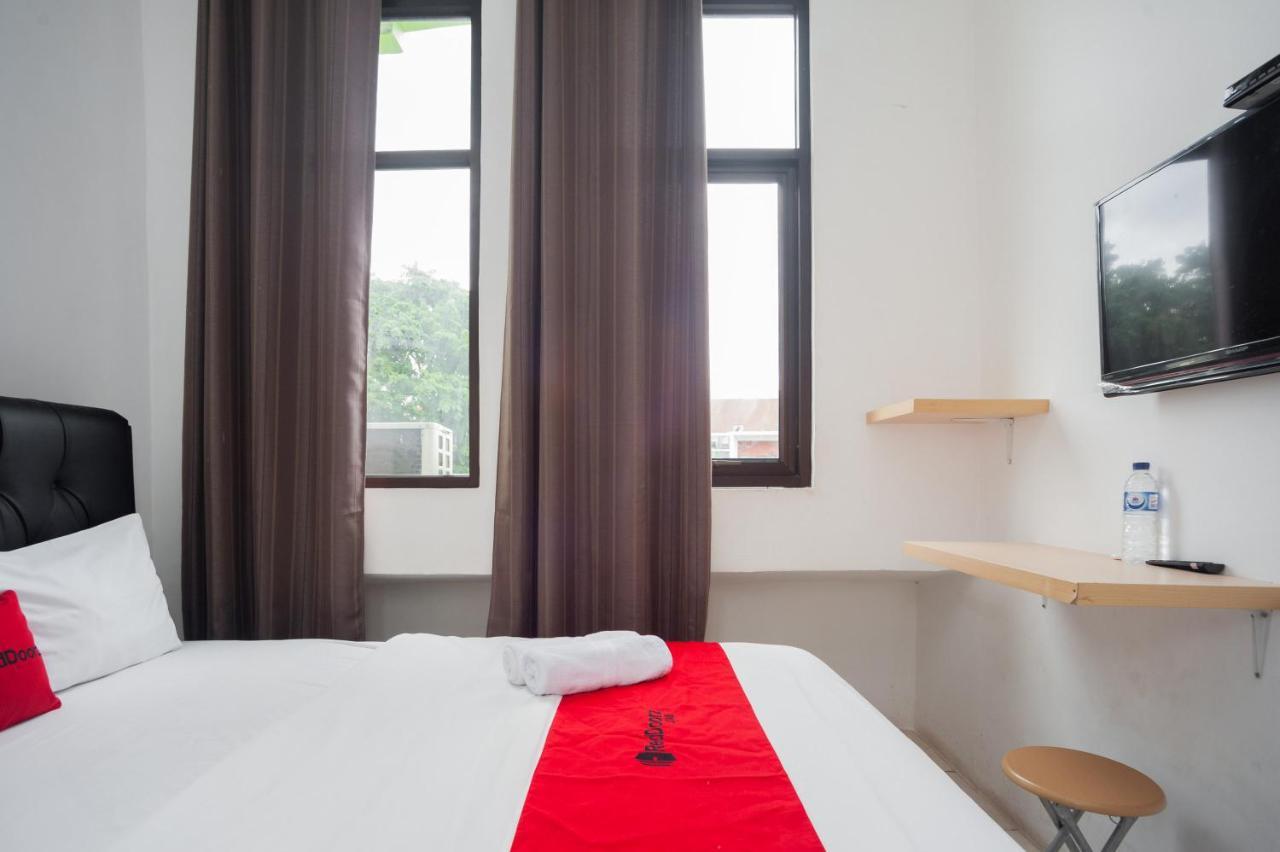 Reddoorz At Jalan Bangau Palembang Hotell Eksteriør bilde